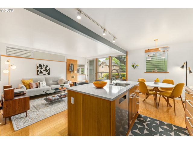 1310 Se 14th Ave 3, Portland, OR 97214