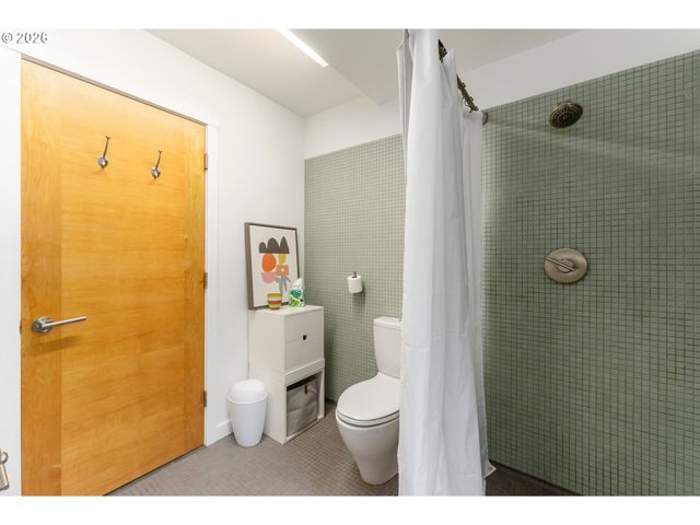 1310 Se 14th Ave 3, Portland, OR 97214
