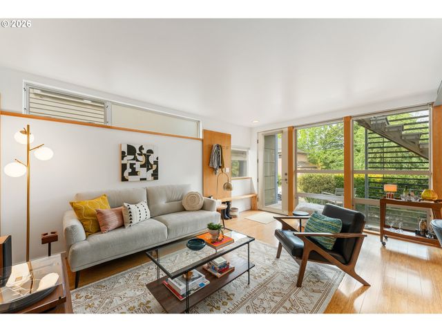 1310 Se 14th Ave 3, Portland, OR 97214