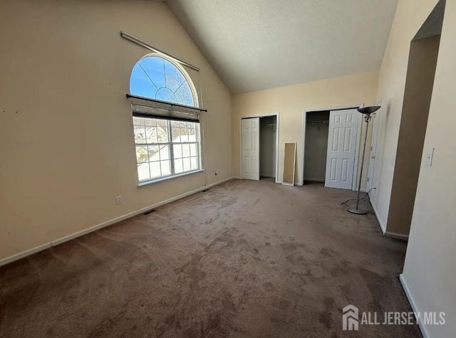 942 Thomas Avenue, North Brunswick, NJ 08902