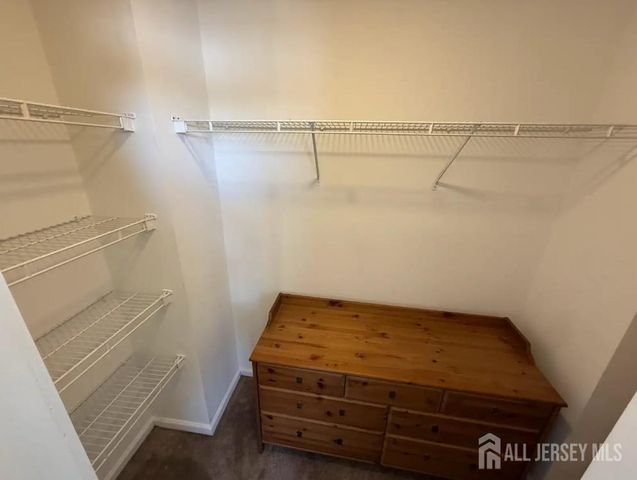 942 Thomas Avenue, North Brunswick, NJ 08902