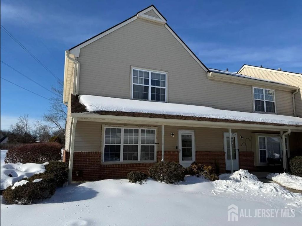 942 Thomas Avenue, North Brunswick, NJ 08902