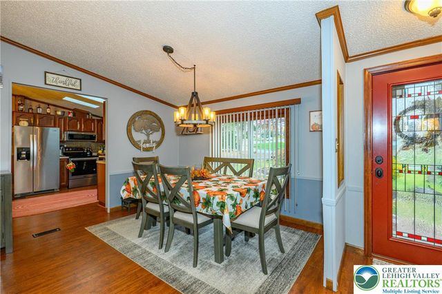 270 Craig Street, Lower Towamensing Tp, PA 18071