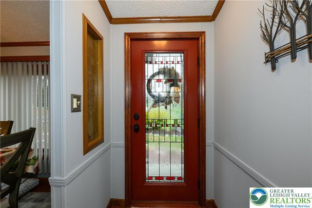 270 Craig Street, Lower Towamensing Tp, PA 18071