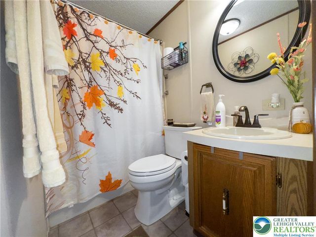 270 Craig Street, Lower Towamensing Tp, PA 18071