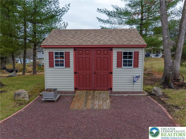 270 Craig Street, Lower Towamensing Tp, PA 18071