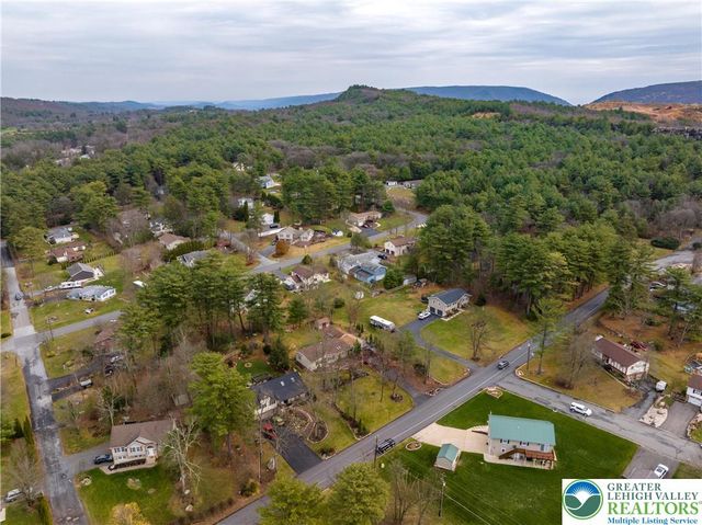 270 Craig Street, Lower Towamensing Tp, PA 18071