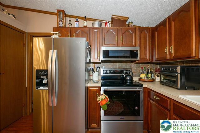 270 Craig Street, Lower Towamensing Tp, PA 18071