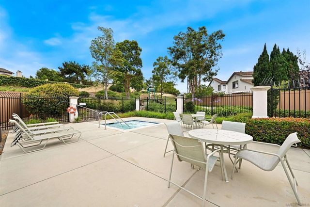 6415 Ruby Way, Carlsbad, CA 92011
