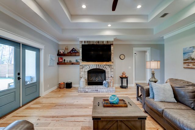 184 Magnolia Drive, Freeport, FL 32439