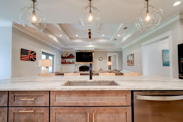 184 Magnolia Drive, Freeport, FL 32439