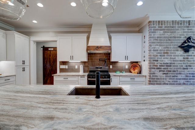 184 Magnolia Drive, Freeport, FL 32439