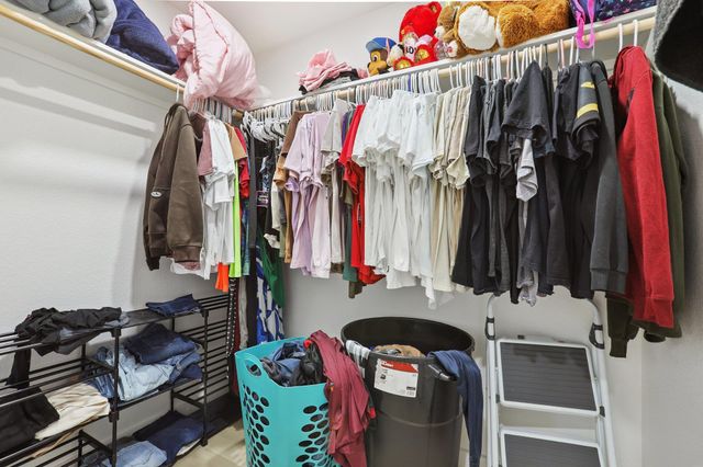 194 Tulipan LN, Dale, TX 78616