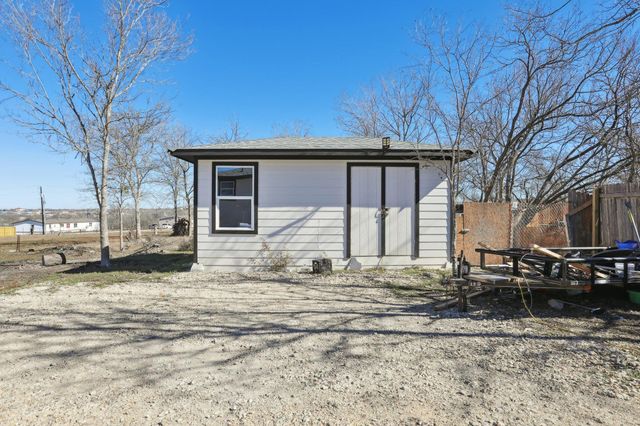 194 Tulipan LN, Dale, TX 78616