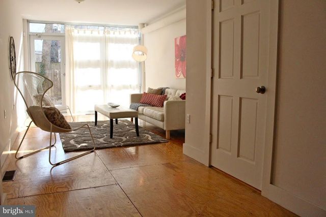 523 N BUDD ST, Philadelphia, PA 19104