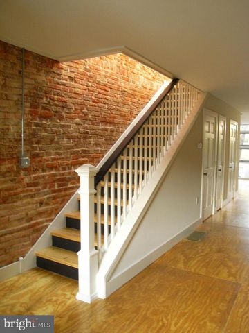 523 N BUDD ST, Philadelphia, PA 19104