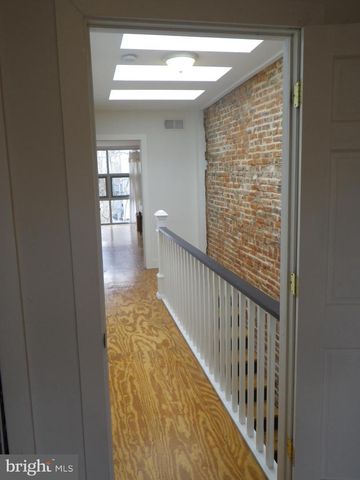 523 N BUDD ST, Philadelphia, PA 19104