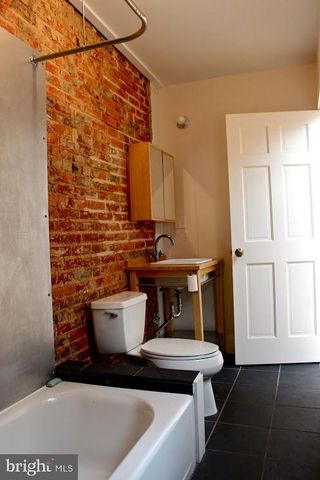 523 N BUDD ST, Philadelphia, PA 19104