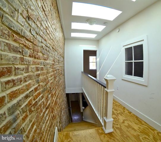 523 N BUDD ST, Philadelphia, PA 19104