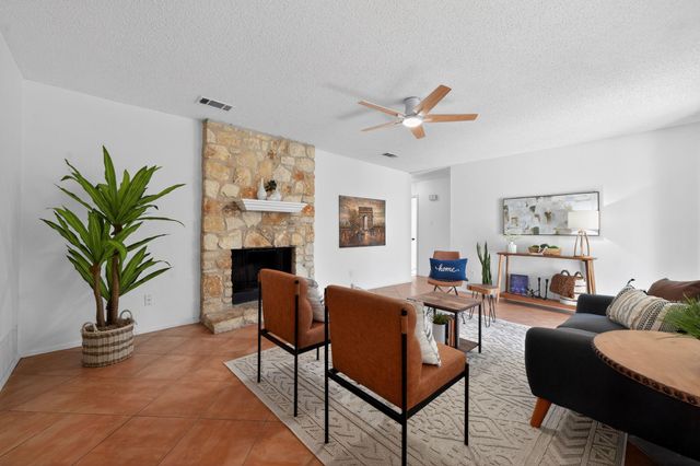 9709 Meadowheath DR, Austin, TX 78729