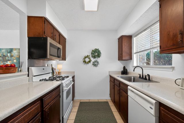 9709 Meadowheath DR, Austin, TX 78729