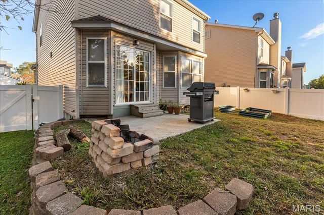 1913 Richmond Springs Lane, Belleville, IL 62220