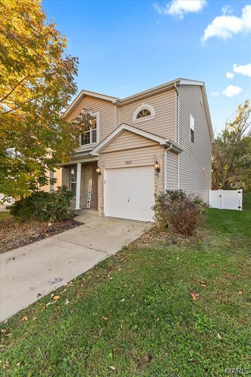 1913 Richmond Springs Lane, Belleville, IL 62220