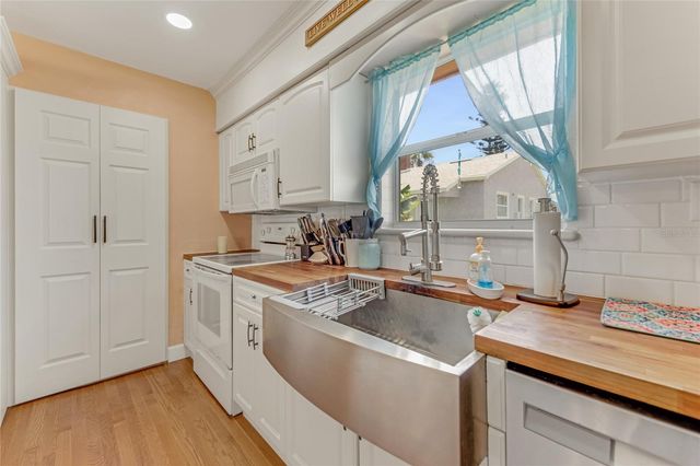 1910 MARILYN STREET, Daytona Beach, FL 32118