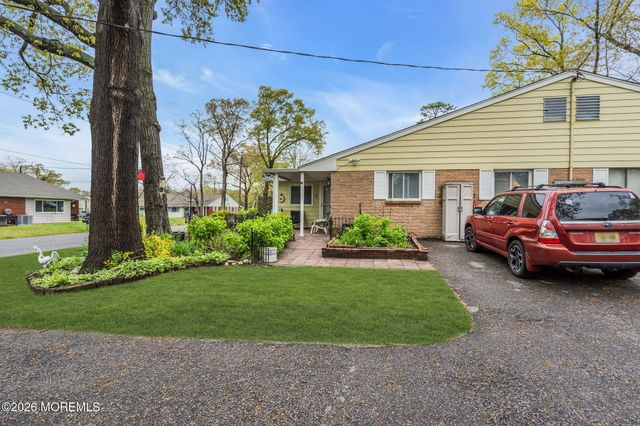 20 Dove Street A, Manchester, NJ 08759