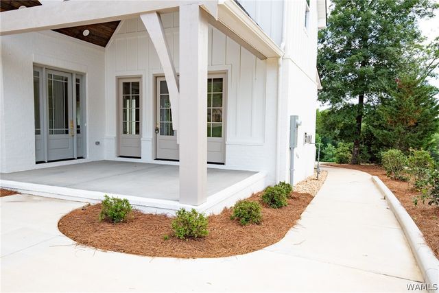 13973 Stone Harbour, Northport, AL 35475