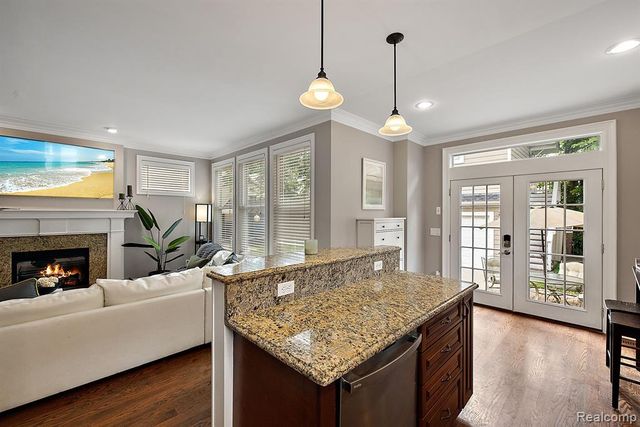 1297 E Lincoln Street, Birmingham, MI 48009