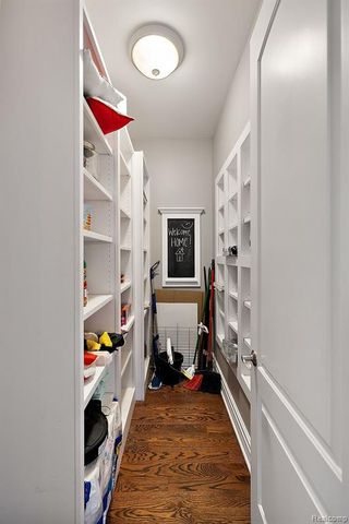 1297 E Lincoln Street, Birmingham, MI 48009