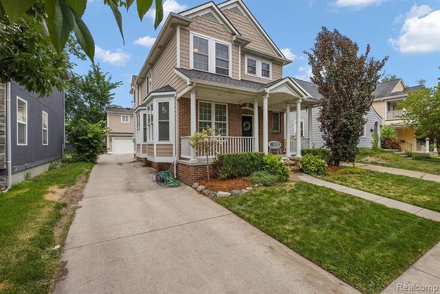 1297 E Lincoln Street, Birmingham, MI 48009