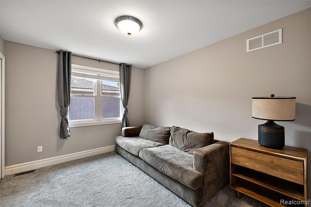 1297 E Lincoln Street, Birmingham, MI 48009