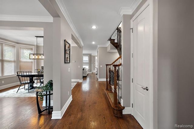 1297 E Lincoln Street, Birmingham, MI 48009