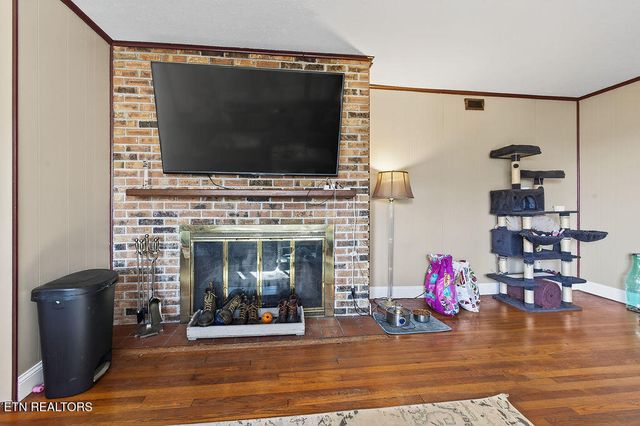 109 E Pasadena Rd, Oak Ridge, TN 37830