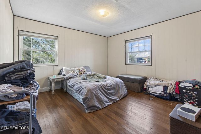 109 E Pasadena Rd, Oak Ridge, TN 37830