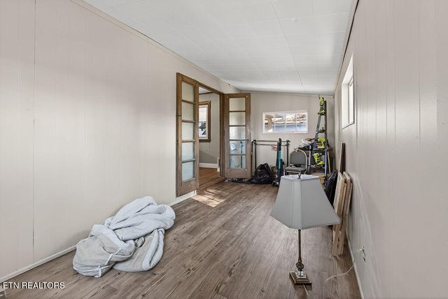 109 E Pasadena Rd, Oak Ridge, TN 37830