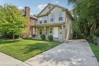 73 Poplar Avenue, Pontiac, MI 48342