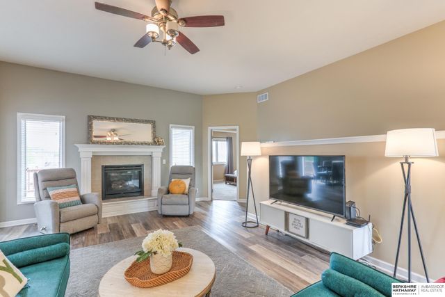 14954 Ellison Avenue, Omaha, NE 68116