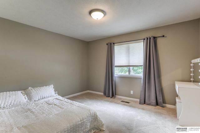 14954 Ellison Avenue, Omaha, NE 68116