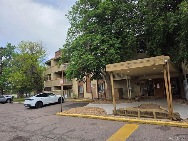 1306 S Parker Road 277, Denver, CO 80231