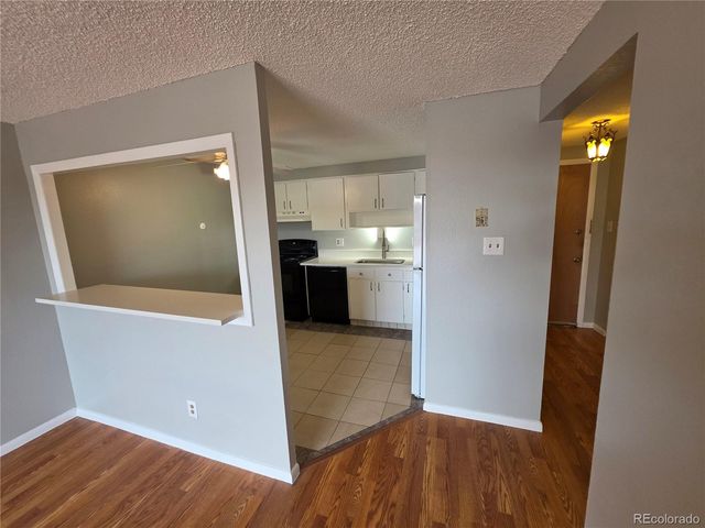 1306 S Parker Road 277, Denver, CO 80231