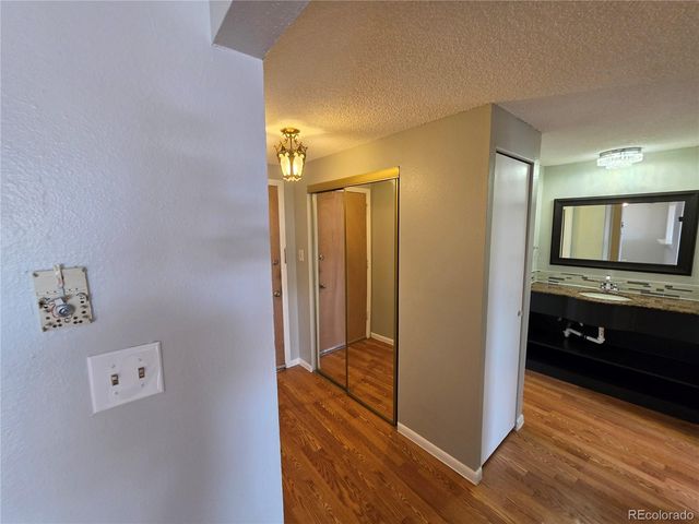 1306 S Parker Road 277, Denver, CO 80231