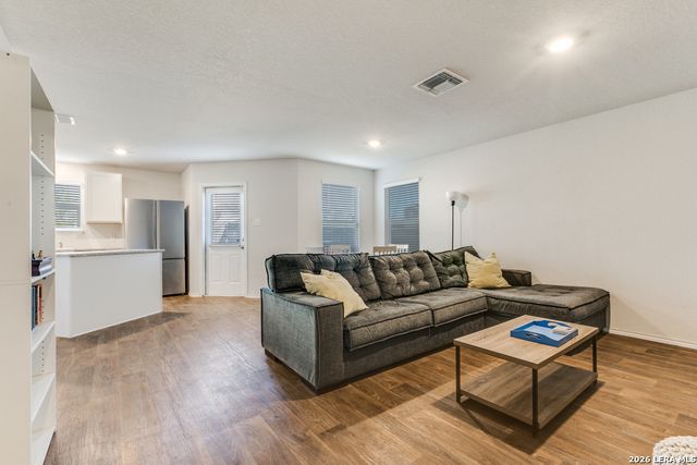 939 Empress Brilliant, San Antonio, TX 78253