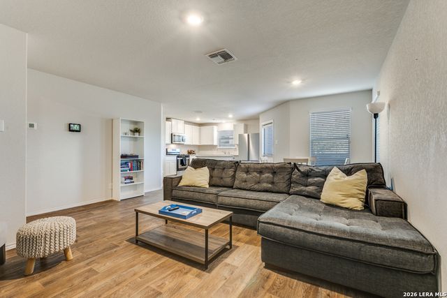 939 Empress Brilliant, San Antonio, TX 78253