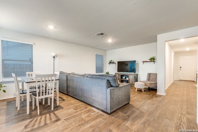 939 Empress Brilliant, San Antonio, TX 78253