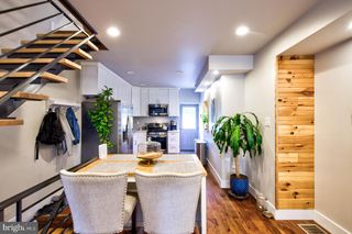 2408 S DARIEN ST, Philadelphia, PA 19148