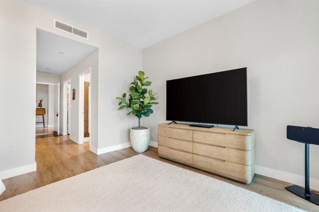 701 N Fort Lauderdale Beach Boulevard, Fort Lauderdale, FL 33304