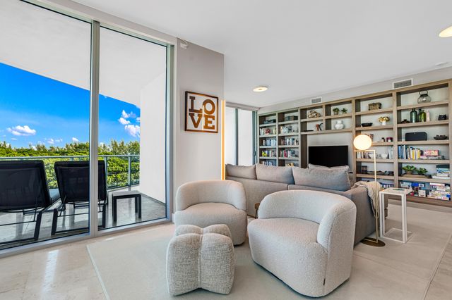 701 N Fort Lauderdale Beach Boulevard, Fort Lauderdale, FL 33304
